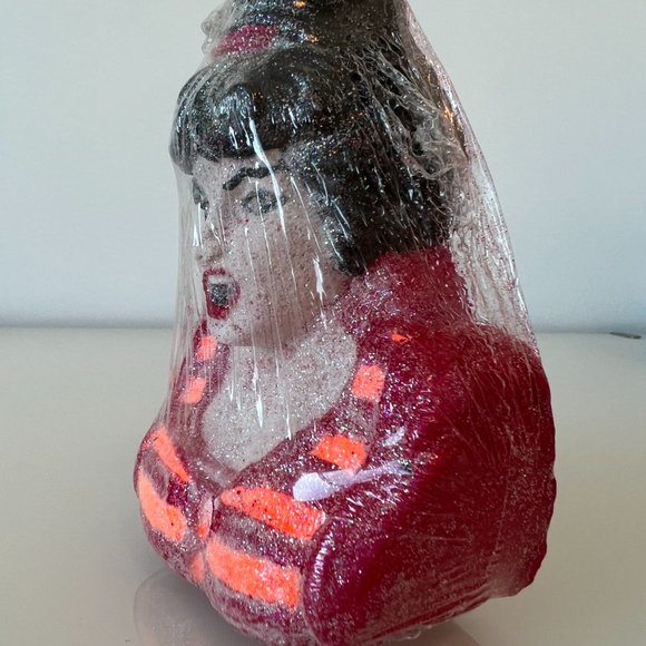 Mary Sanderson (Hocus Pocus) Bath Bomb - Picture 2 of 3